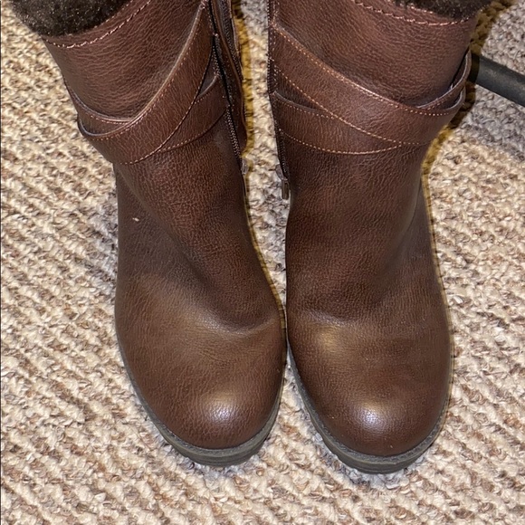 Boots - Picture 5 of 7